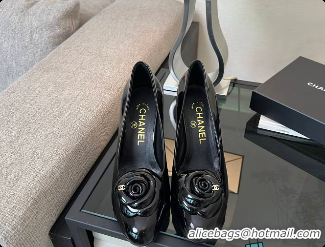 Good Quality Chanel Camellia Patent Leather Pumps with CC Logo Black 60702705