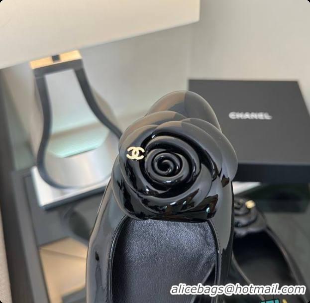 Stylish Chanel Camellia Patent Leather Slingback Pumps with CC Logo Black 60702705