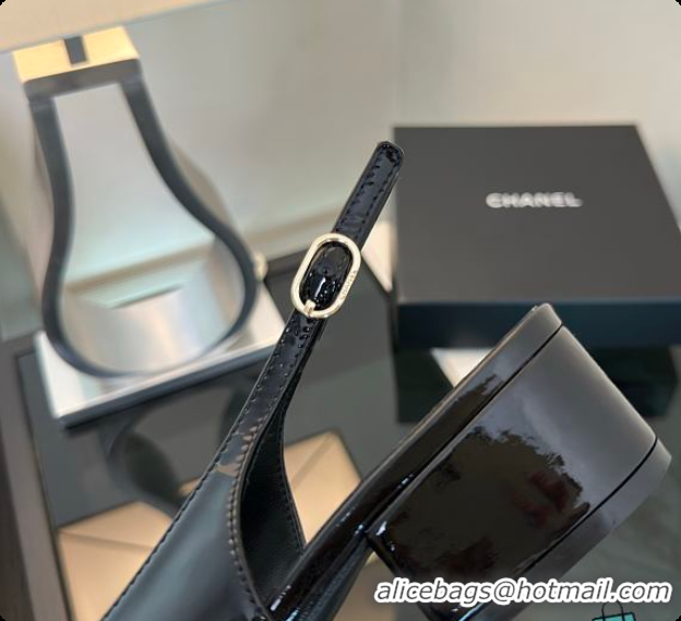 Stylish Chanel Camellia Patent Leather Slingback Pumps with CC Logo Black 60702705