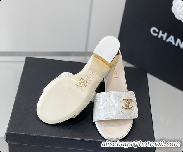 Unique Style Chanel Slipper White/Black/Beige 60702716