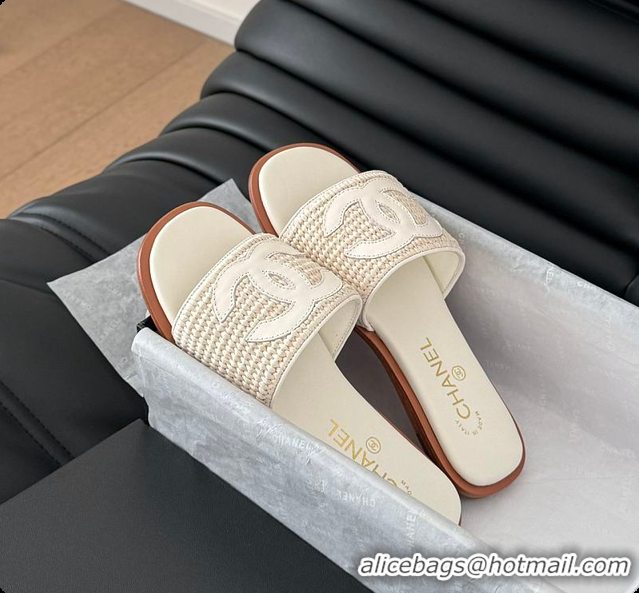 Good Quality Chanel White Palm Fiber Slippers White 60702803