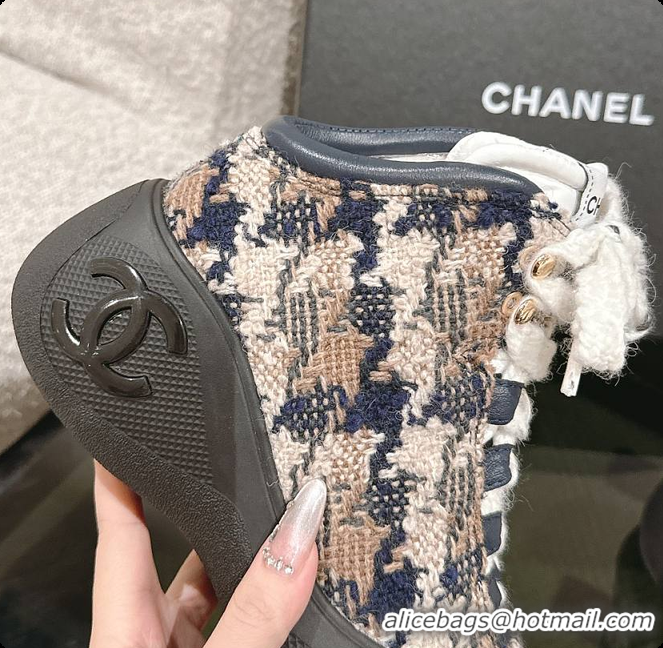 Sumptuous Chanel Mittens Lambskin Mixed Fibers 60702804