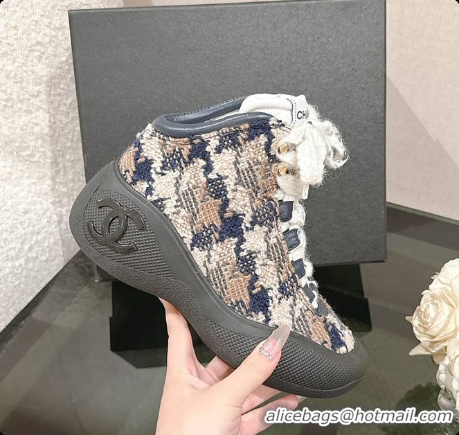 Sumptuous Chanel Mittens Lambskin Mixed Fibers 60702804