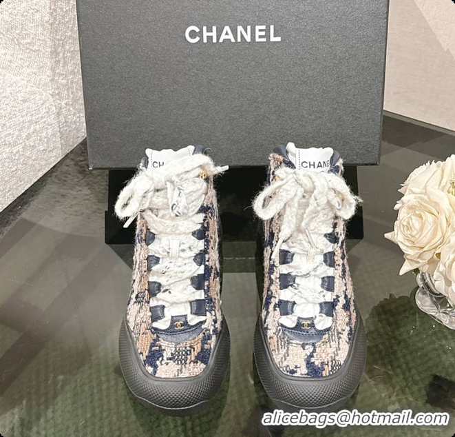 Sumptuous Chanel Mittens Lambskin Mixed Fibers 60702804