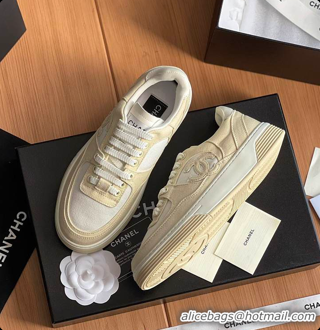 Good Product Chanel Beige White CC Logo Suede Sneakers 60702702
