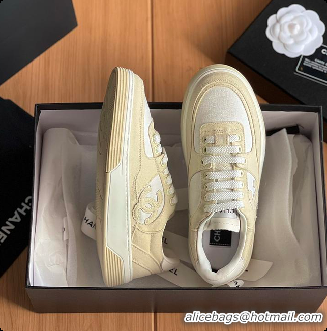 Good Product Chanel Beige White CC Logo Suede Sneakers 60702702