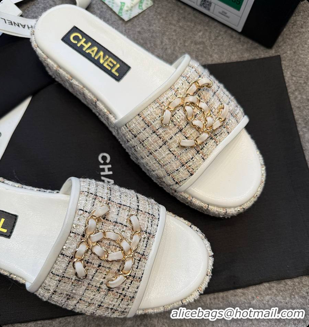 Luxurious Chanel Tweed Chain Slides White 60703005
