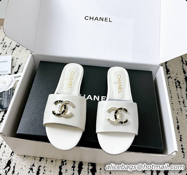 Buy Discount Chanel 25A Slides Sandals White 60703010