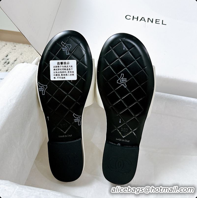Buy Discount Chanel 25A Slides Sandals White 60703010