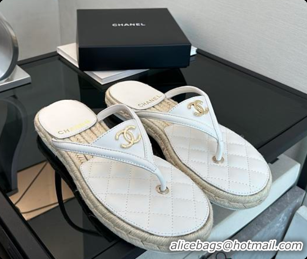 Low Price Chanel Coco Beach Flip flops Suede White 60703012