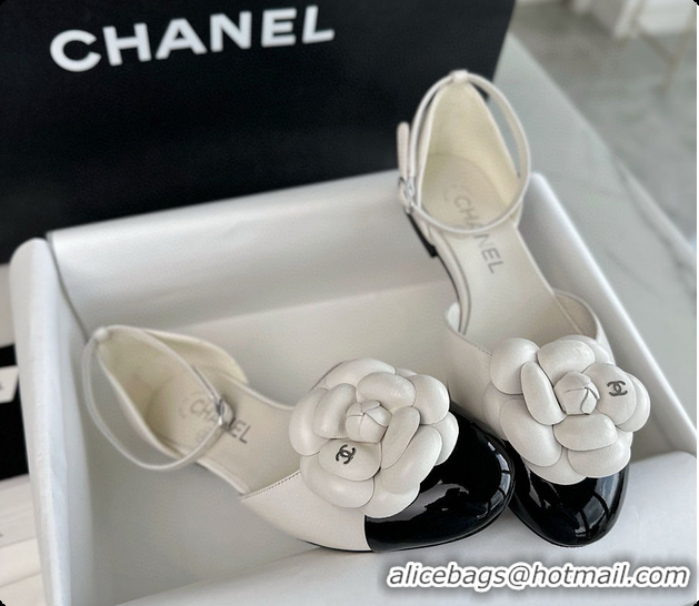Sumptuous Chanel Slingback Kitten Heels with A Camellia Embellishment 60703014