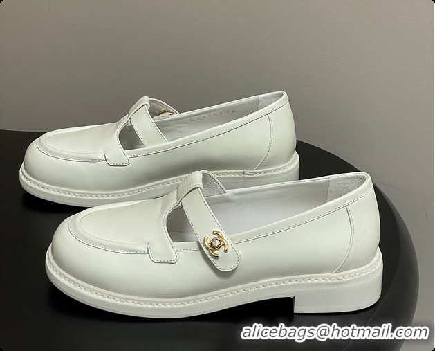 Luxurious Chanel Moccasins Shoes Calfskin White 60703107