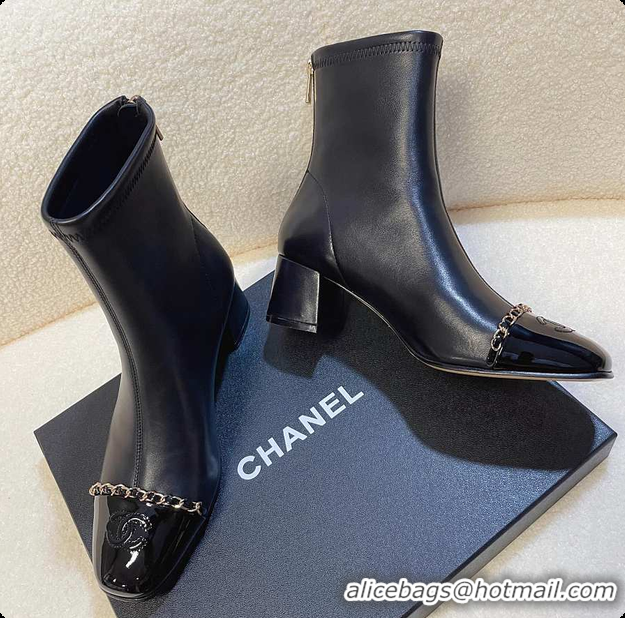 Good Looking Chanel Patent Leather Ankle boots Black 60703111