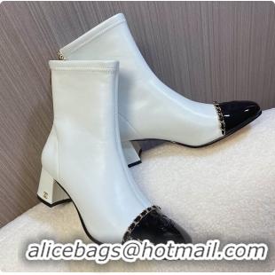 Charming Chanel Patent Leather Ankle boots White 60703111