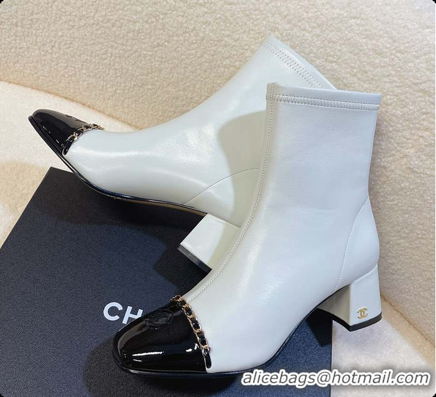 Charming Chanel Patent Leather Ankle boots White 60703111