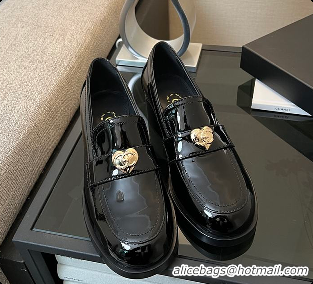 Sophisticated Chanel Patent CC Heart Loafers in Black 60703113