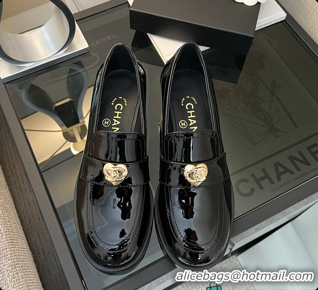 Sophisticated Chanel Patent CC Heart Loafers in Black 60703113