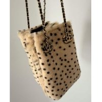 Best Price Chanel Metiers D'art Bucket Bag with Chain Lambskin and gold-plated metal CH5908 Light beige/black 2026