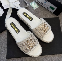 Luxurious Chanel Tweed Chain Slides White 60703005