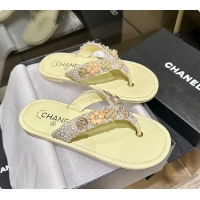 Pretty Style Chanel Thongs Lambskin & metal Slipper Yellow 60703006