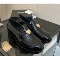 Sophisticated Chanel...