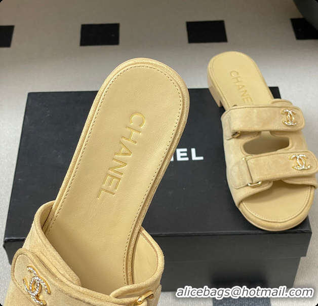 Top Design Chanel Open-toe Shoes Suede Beige 6080102