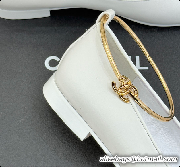 Pretty Style Chanel Ballerina Sheepskin White & Black 6080105