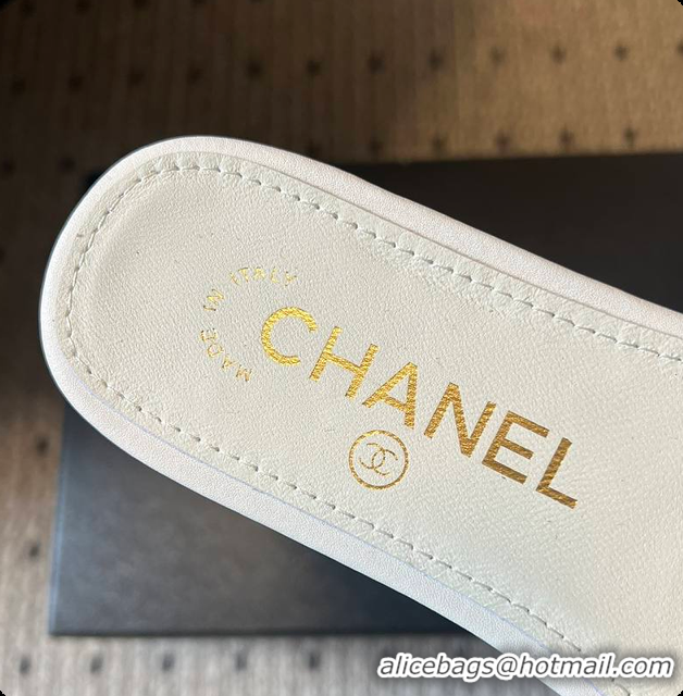 Purchase Chanel Mules Shiny Calfskin White 6080106