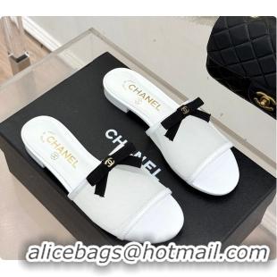 Good Looking Chanel Mules Mesh White & Black 6080108
