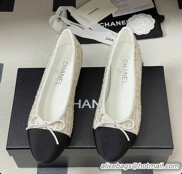 Durable Chanel Ballerina Shoes Tweed White & Black 6080110