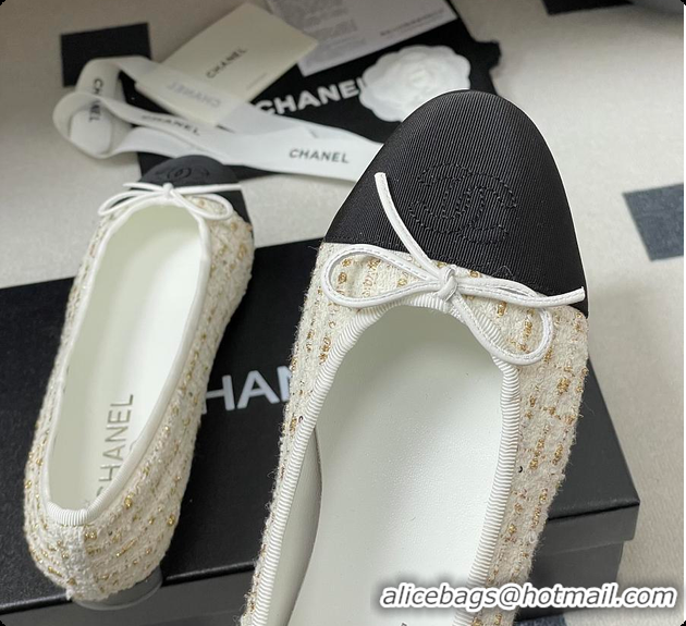 Durable Chanel Ballerina Shoes Tweed White & Black 6080110