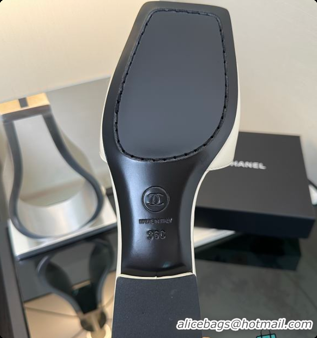 Good Product Chanel Mules Lambskin Ivory & Black 6080116