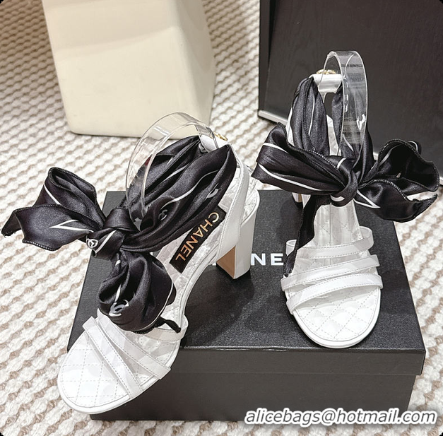 Perfect Chanel Sandals Sheepskin & Silk White & Black 6080204