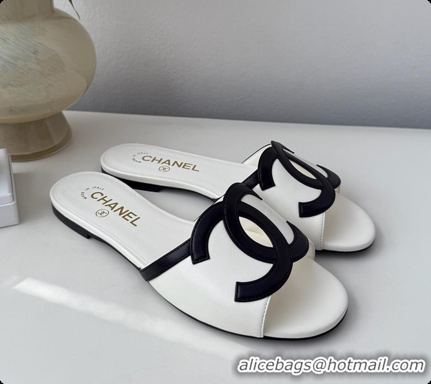 Good Quality Chanel Sandals Sheepskin White & Black 6080205