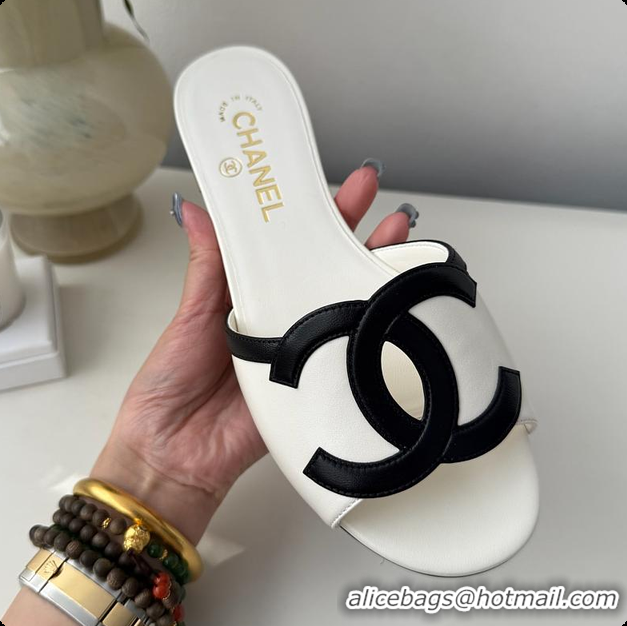 Good Quality Chanel Sandals Sheepskin White & Black 6080205