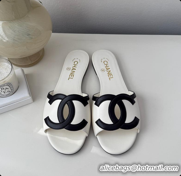 Good Quality Chanel Sandals Sheepskin White & Black 6080205