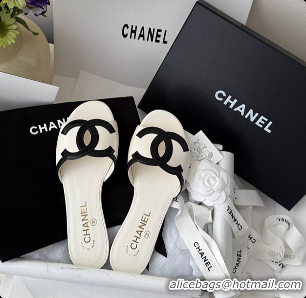 Good Quality Chanel Sandals Sheepskin White & Black 6080205