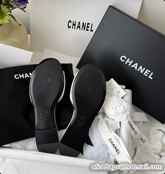 Good Quality Chanel Sandals Sheepskin White & Black 6080205