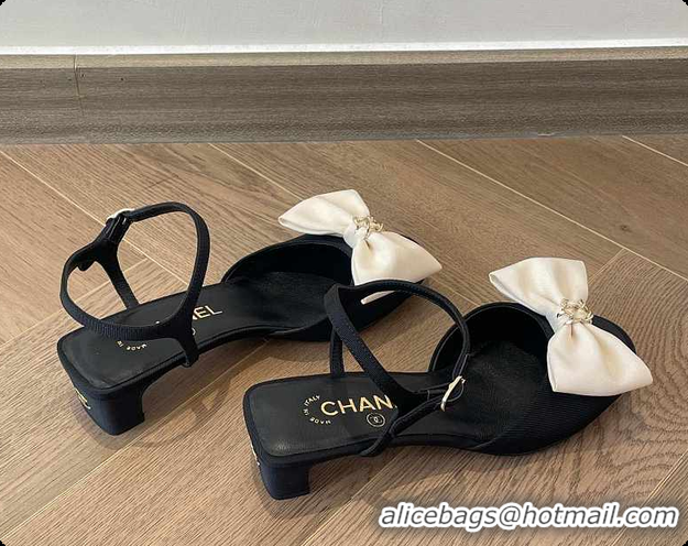 Charming Chanel Sandals in Grosgrain Black and Ivory 6080303