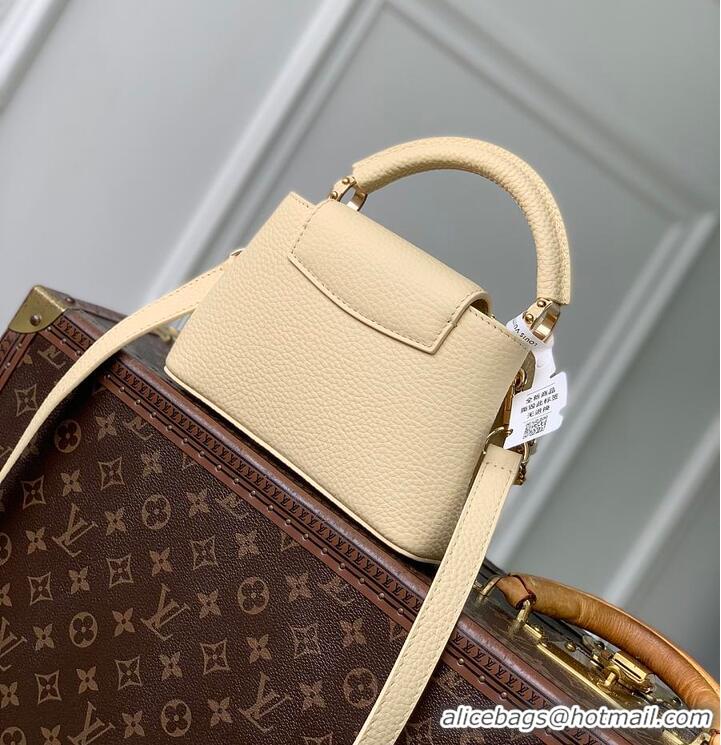 Traditional Specials Louis Vuitton Capucines East West Mini Banana Taurillon leather M25474