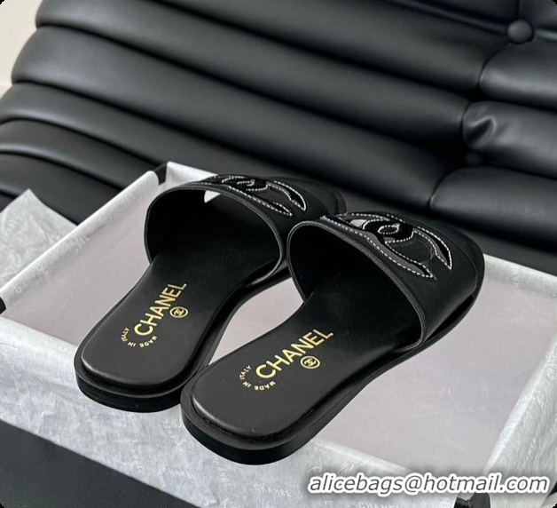 Buy Luxury Chanel Women Slide Black 6080605