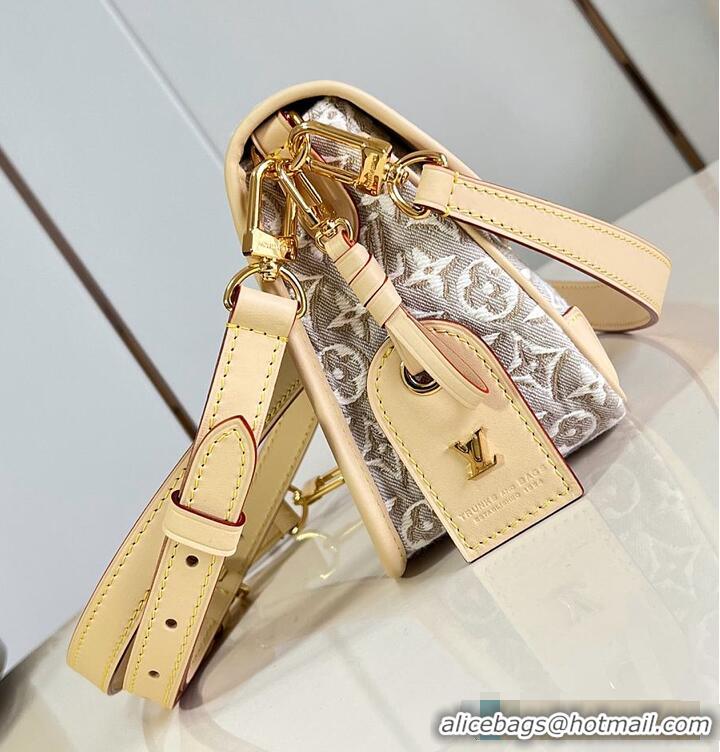 Unique Grade Louis Vuitton Diane PM Monogram Emblème Peuplier M29795