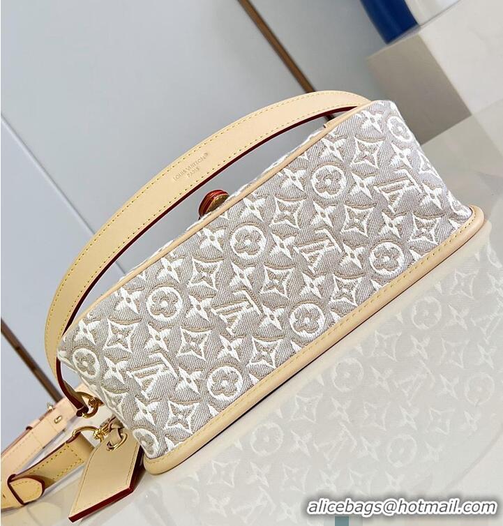 Unique Grade Louis Vuitton Diane PM Monogram Emblème Peuplier M29795