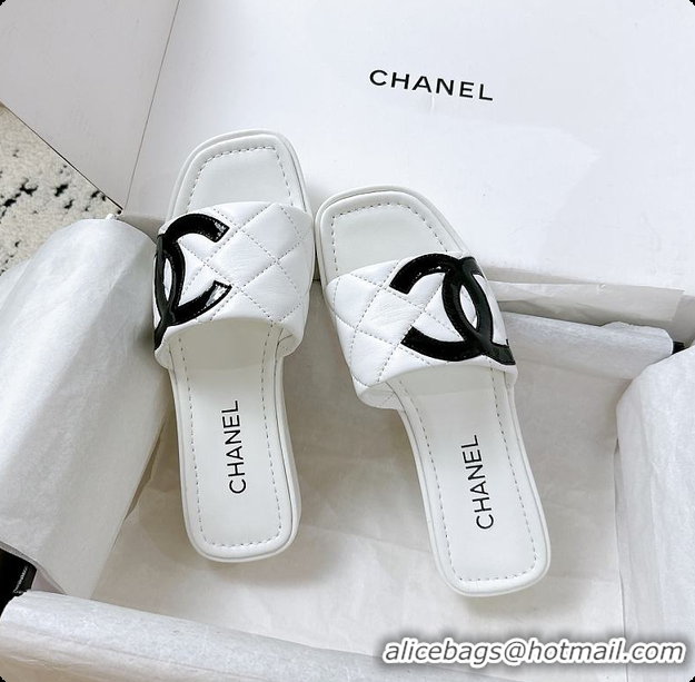 Good Quality Chanel White Flat Slides 60807011
