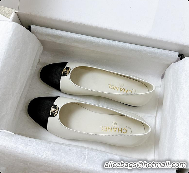 Charming Chanel White Ballet Flats 60807014