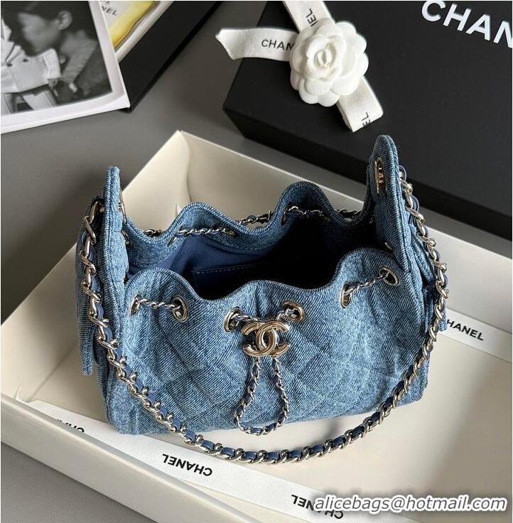 Top Grade Chanel MÉTIERS D'ART CHANEL 25 MINI HANDBAG Washed Denim & Gold-Tone Metal AS5631 2026