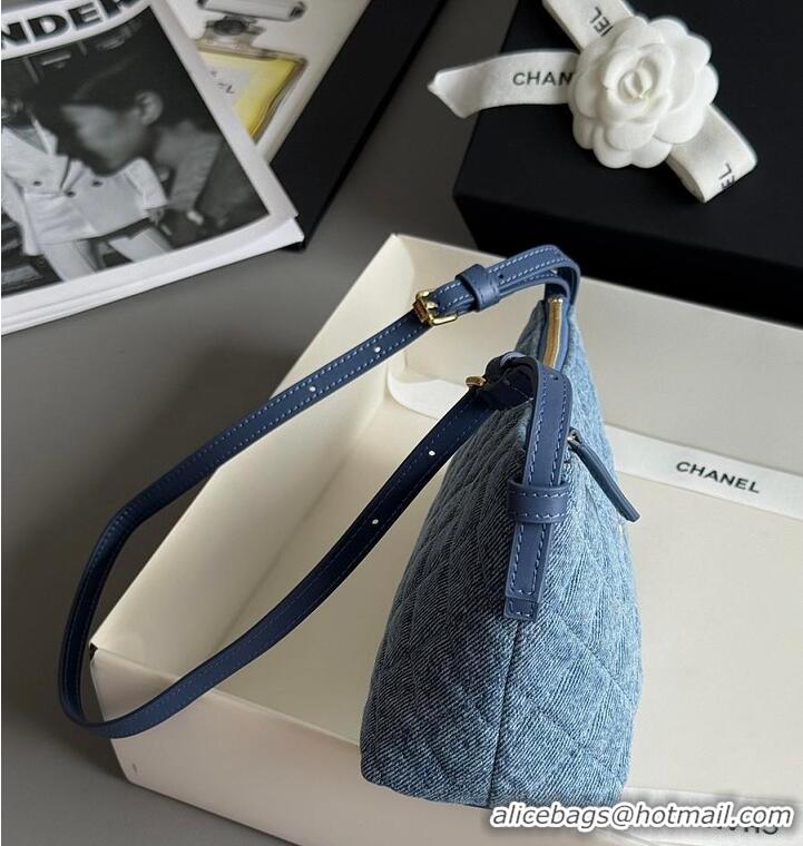 Best Price Chanel MÉTIERS D'ART CLUTCH WITH LEATHER STRAP Denim & Gold Metal AS5633 2026