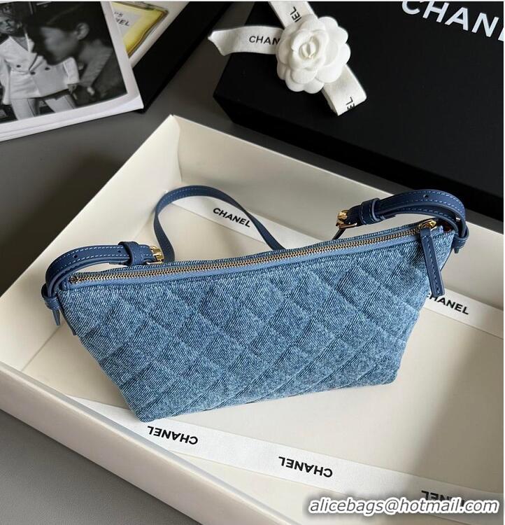 Best Price Chanel MÉTIERS D'ART CLUTCH WITH LEATHER STRAP Denim & Gold Metal AS5633 2026