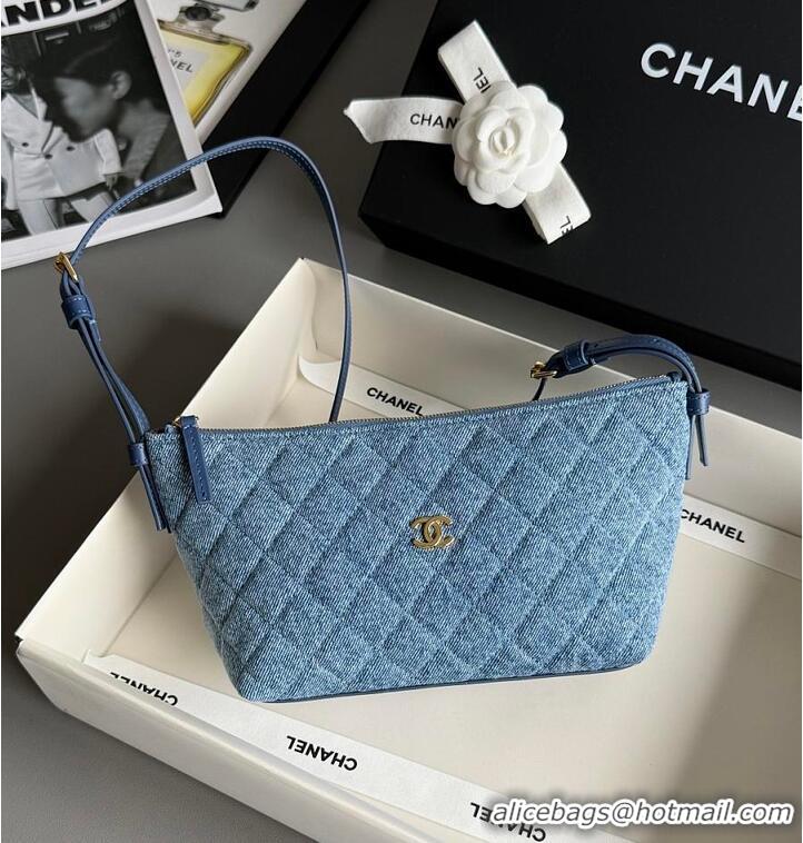 Best Price Chanel MÉTIERS D'ART CLUTCH WITH LEATHER STRAP Denim & Gold Metal AS5633 2026