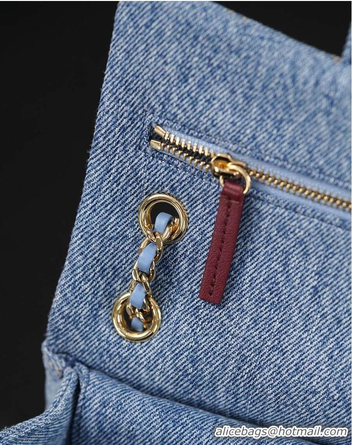 Famous Brand Chanel Maxi Flap bag Washed Denim & Gold-Tone Metal AS6231 2026